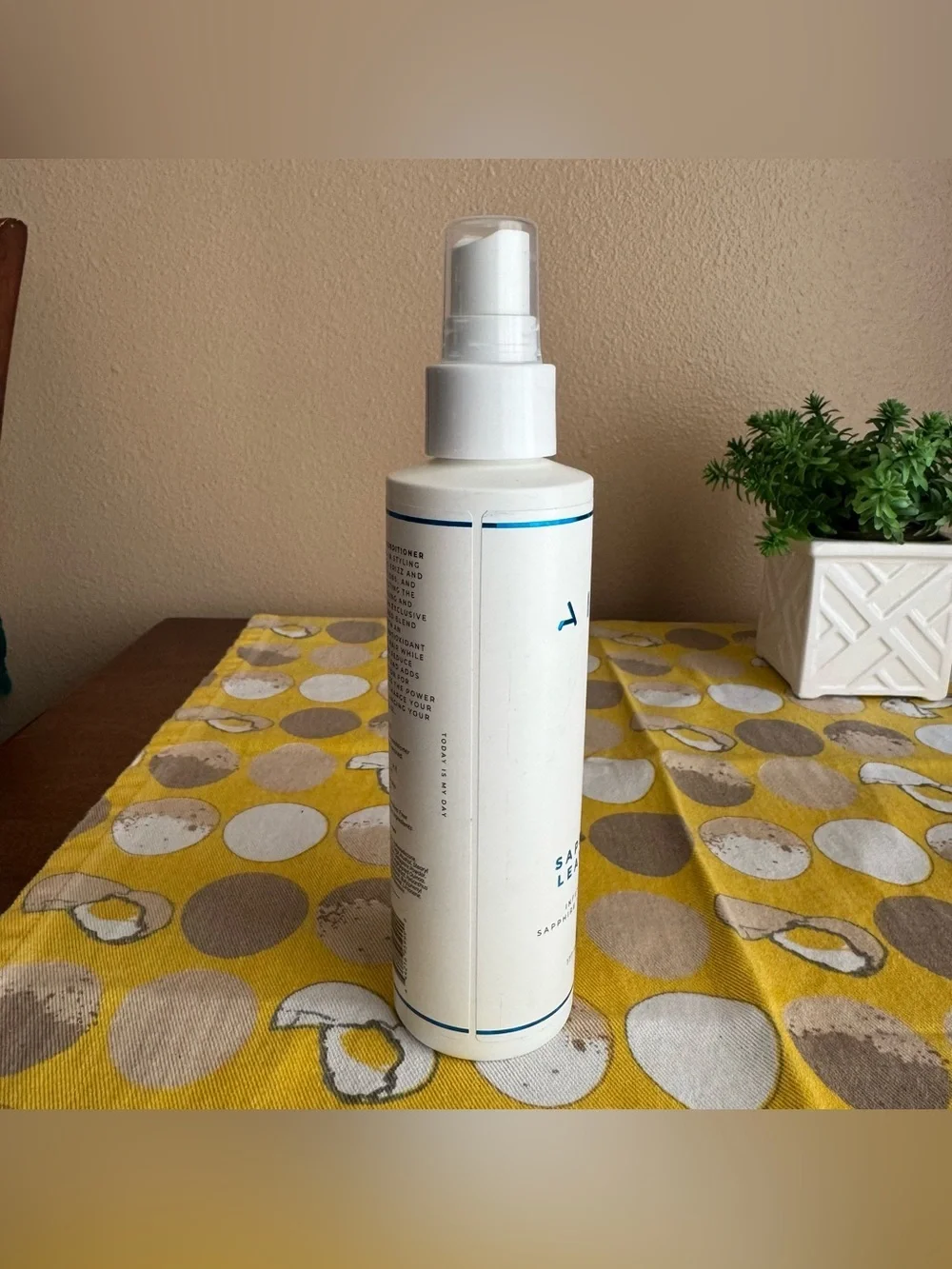 AIIR Sapphire 6 oz Leave-In Conditioner